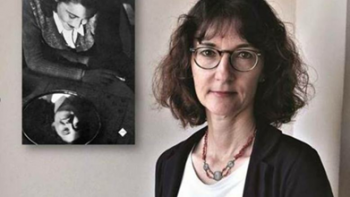 S knjigo na kavo, pogovorni večeri: Veronika Simoniti, predstavitev knjige Ivana pred morjem 